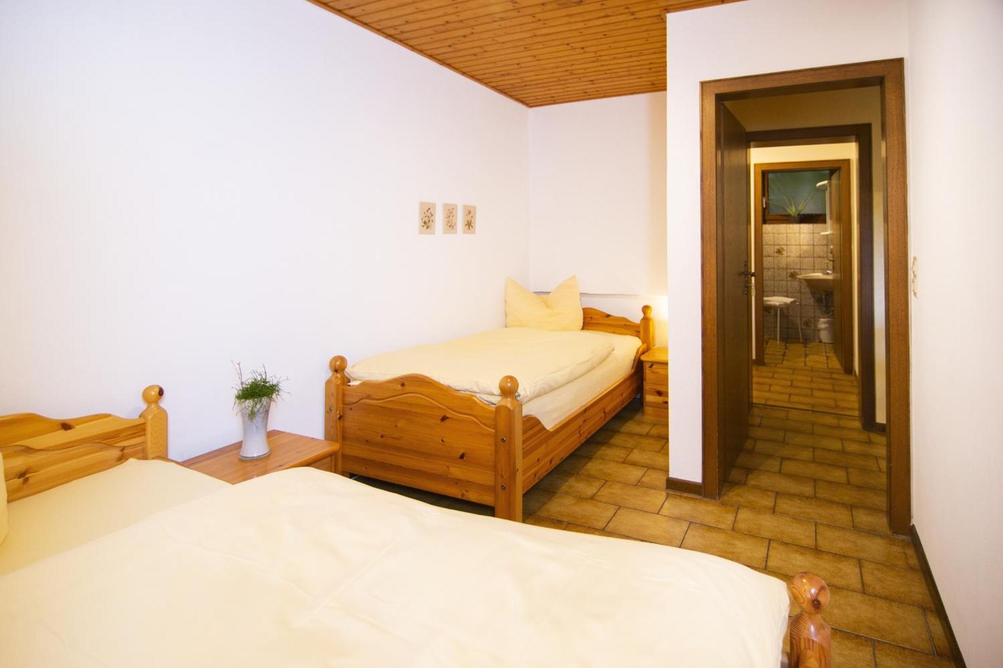 Ferienwohnung "Kirchblick" Im Ferienhaus Blumenhain Бад-Вюнненберг Екстер'єр фото