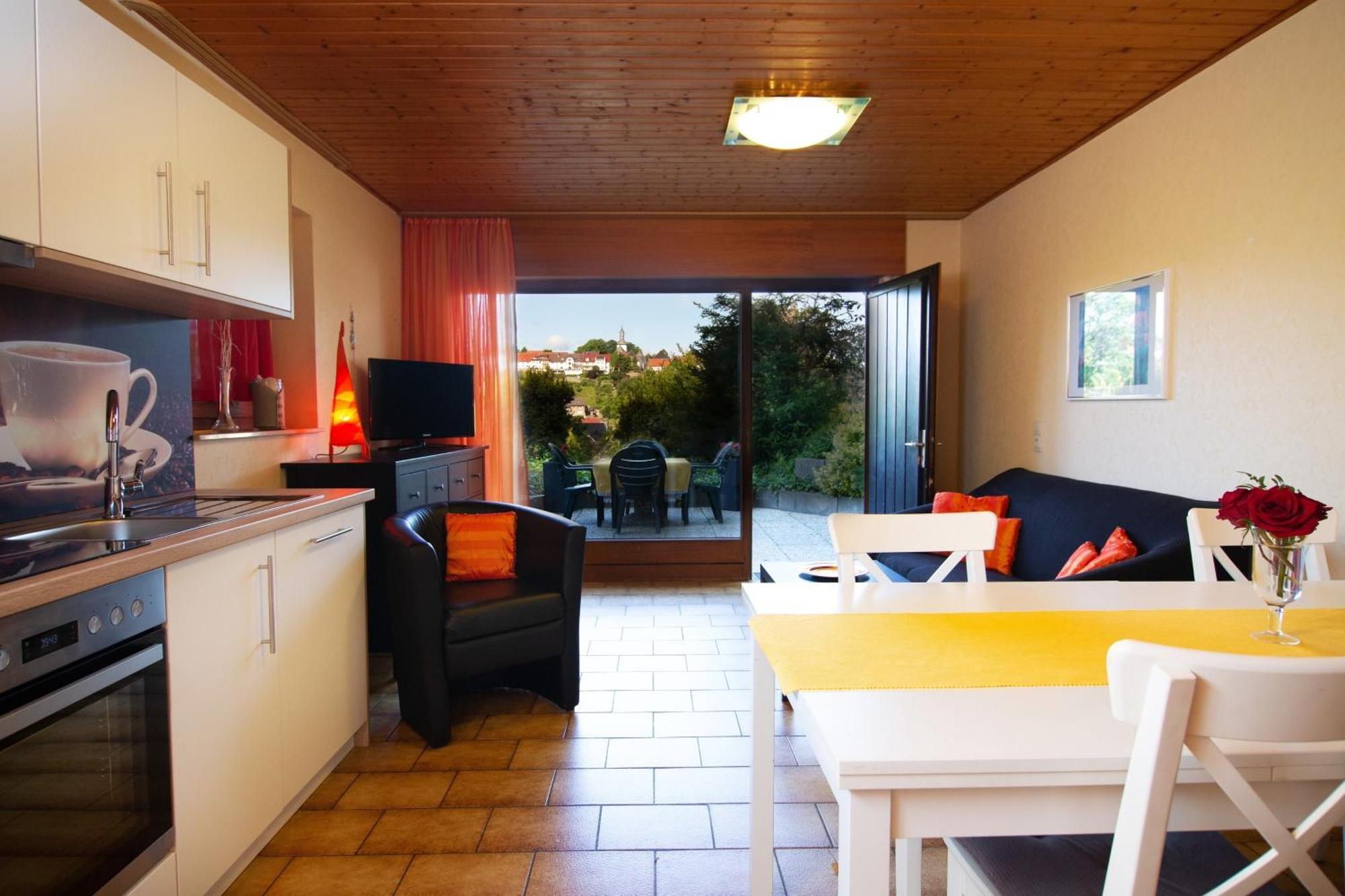 Ferienwohnung "Kirchblick" Im Ferienhaus Blumenhain Бад-Вюнненберг Екстер'єр фото