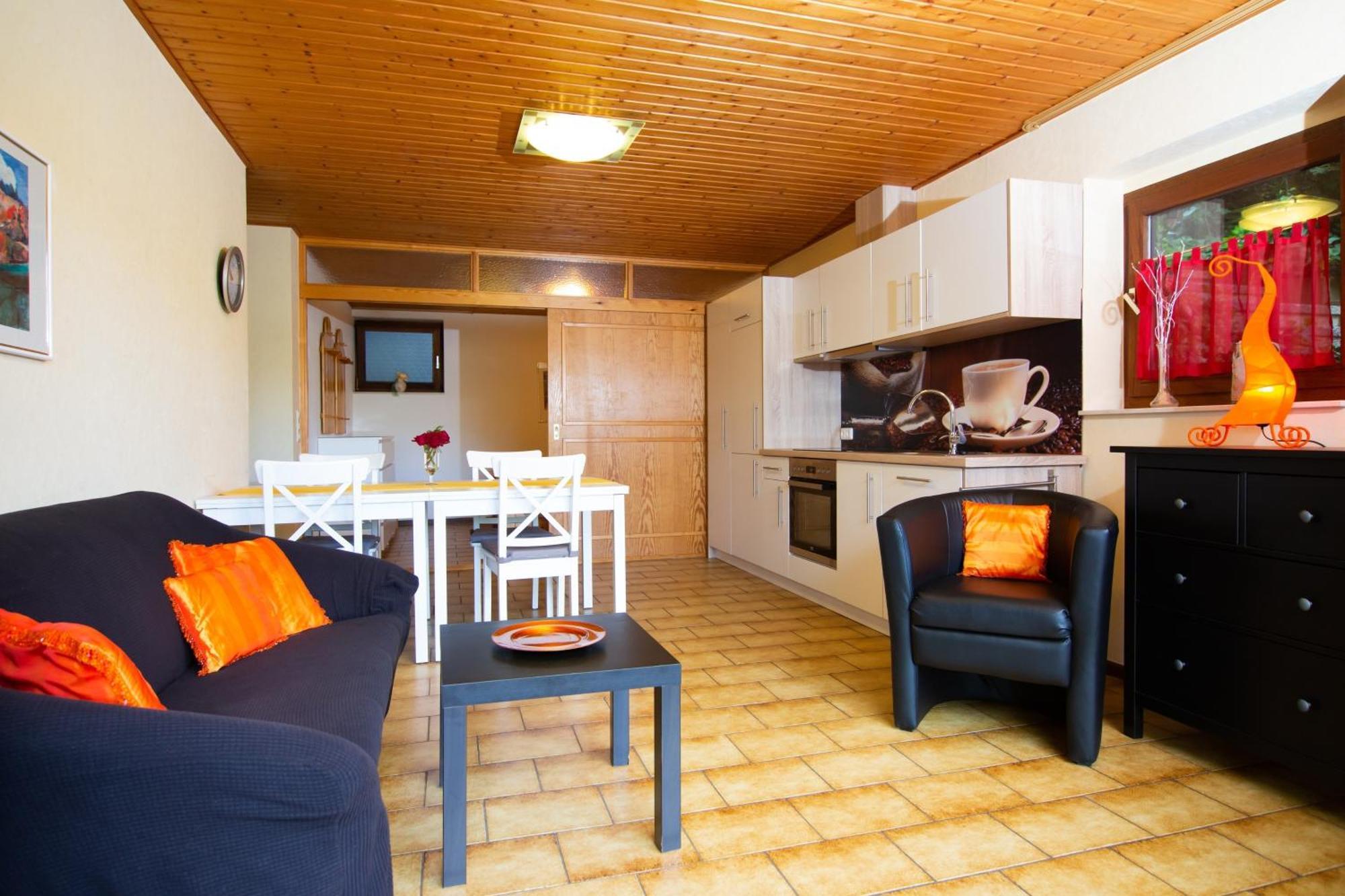 Ferienwohnung "Kirchblick" Im Ferienhaus Blumenhain Бад-Вюнненберг Екстер'єр фото